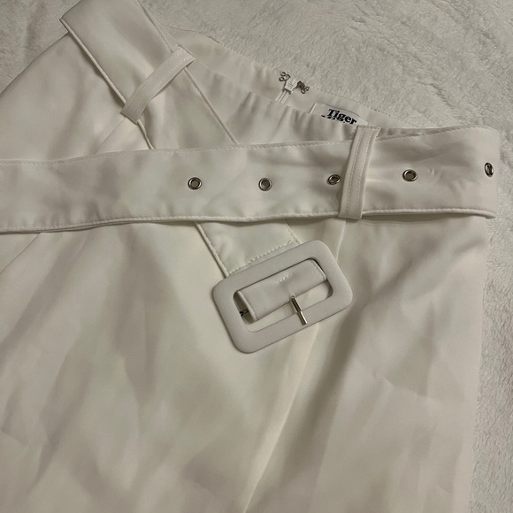 Tiger Mist White Wrap Mini Skirt - Picture 2 of 10